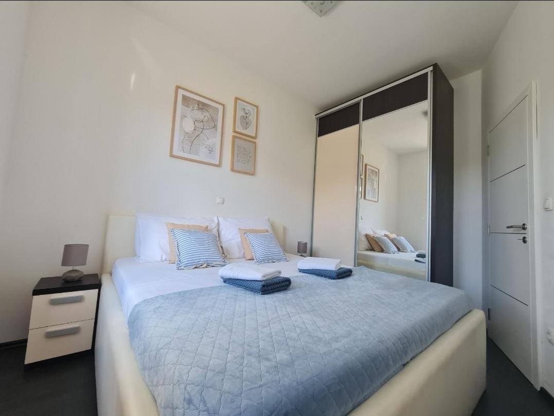 New Modern-Park View-5 Minutes From Diocletian'S Palace Split Exterior photo